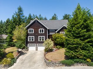 4314 Forest Hills Dr, Fortuna, CA 95540