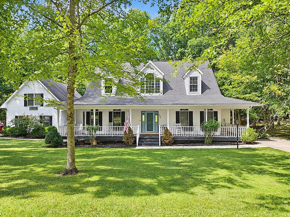1st image of 403 Old Farm Rd