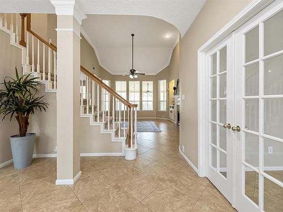 4th image of 1911 Timber Creek Dr