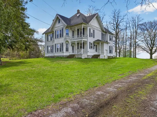 2375 Benson Rd, Skaneateles, NY 13152