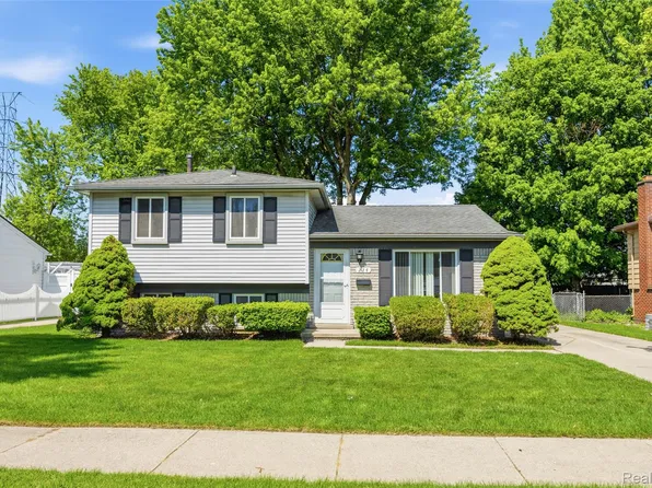 224 S Norma St, Westland, MI 48186