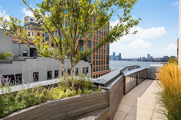 Sold by Corcoran | media 19