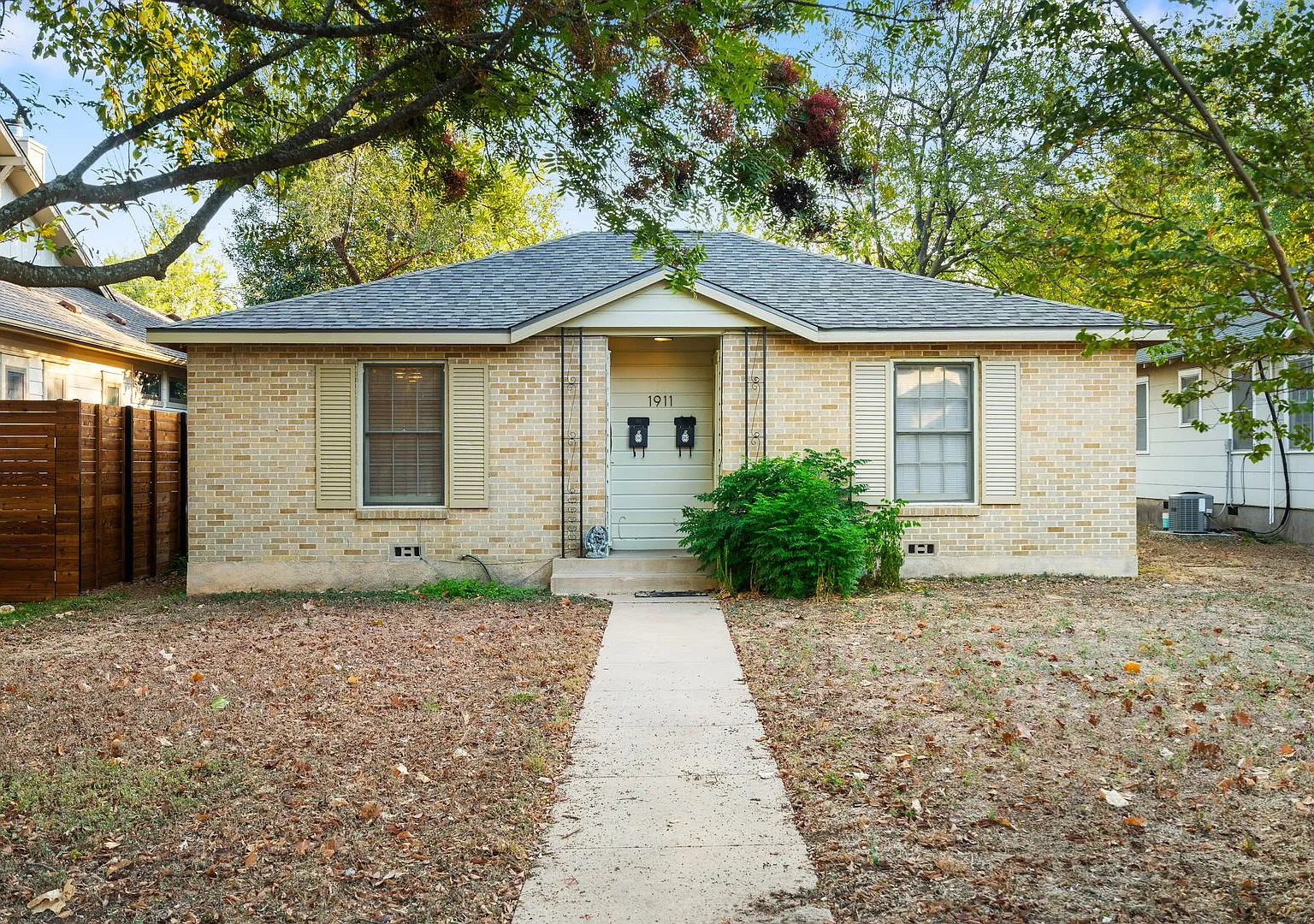 Rosedale Charmer - Wood Floors - 1 Bd / 1ba - W/D - Patio - Covered Parking - $1275 — Photo 1