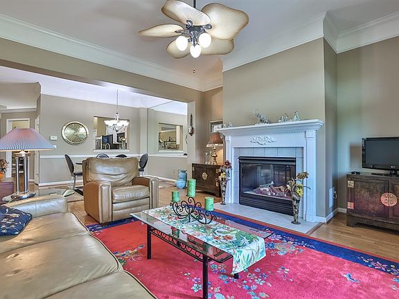 5th image of 6497 Lantana Dr