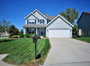 5501 Emerald Ridge Dr, Saint Charles, MO 63304