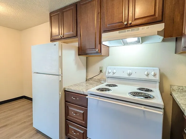 Chelsea Manor Apartments — Photo 55