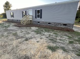 3738 Midway Rd, Maxton, NC 28364