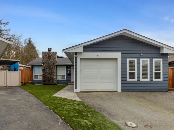 1904 Lodge Pl, Coquitlam, BC V3E 1A9