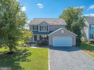 917 Long Point Rd, Grasonville, MD 21638