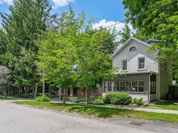 22 Sophia St, Centre Wellington, ON N0B 1S0