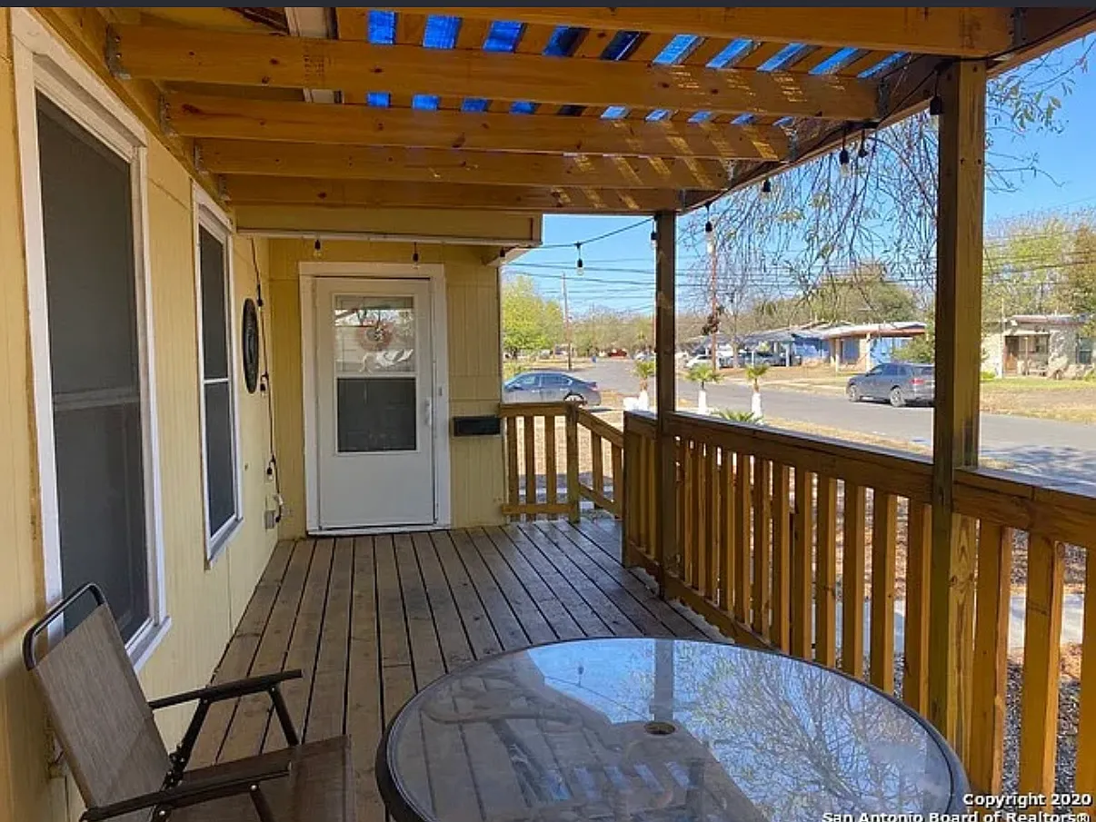 3 bed, 1114 sqft, $1,500 — Photo 3