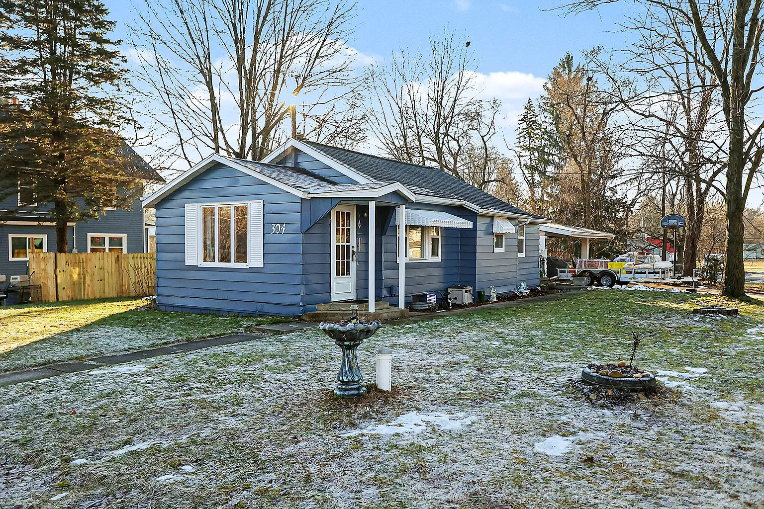 304 Vass Ave photo 1