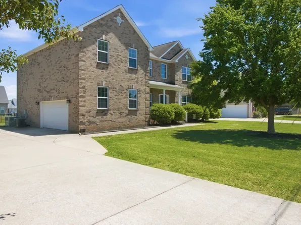 1011 Laramie Ct, Murfreesboro, TN 37128
