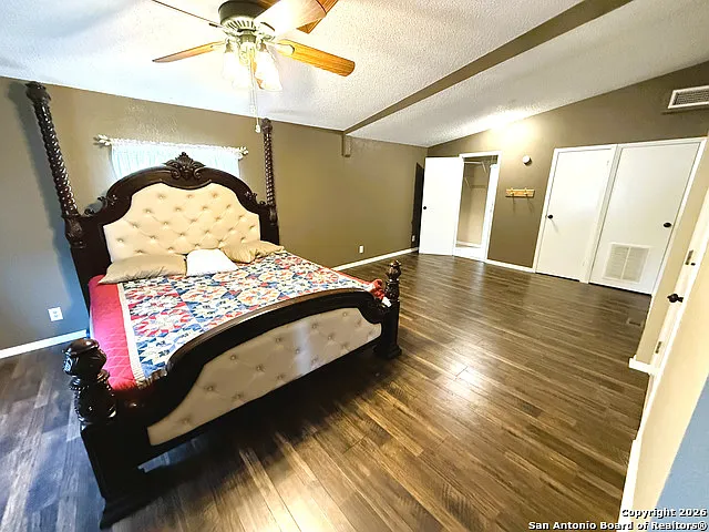 212 Thornton Ln — Photo 19