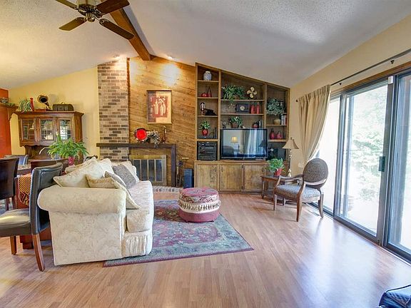 5th image of 2203 N Bromfield Cir