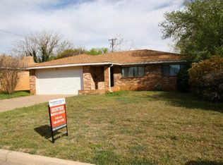 811 E 13th St, Sweetwater, TX 79556