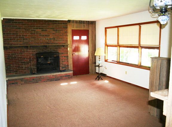 2nd image of 5417 Winchester Ave