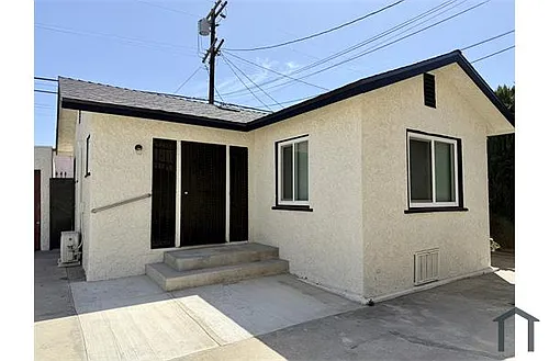 1426 W 83rd St Photo 1 1426 W 83rd St Photo 1
