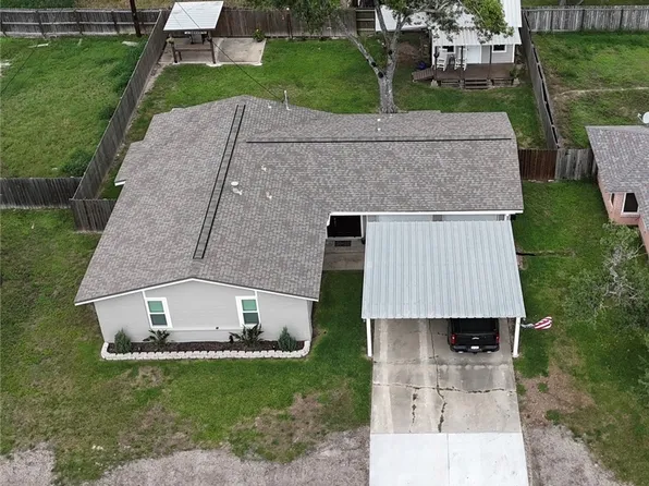 707 Tallow St, Refugio, TX 78377