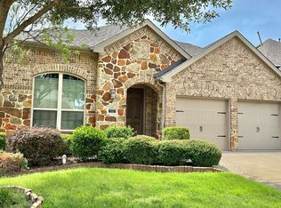 1041 Brigham Dr, Forney, TX 75126