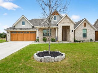 215 Frio Dr, Waxahachie, TX 75165