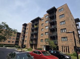9332 Landings Ln Unit 502, Des Plaines, IL 60016