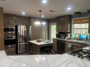 4646 E Post Oak Ct, Greenwell Springs, LA 70739