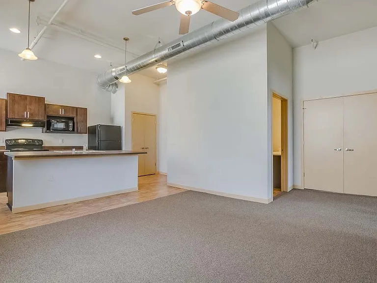 2707 N Martin Luther King Dr #2707 — Photo 5