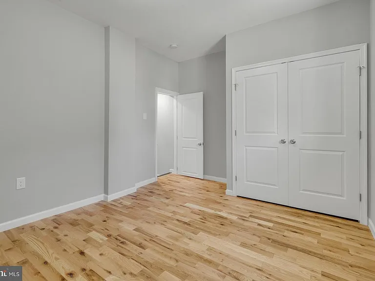 410 Diamond St — Photo 3