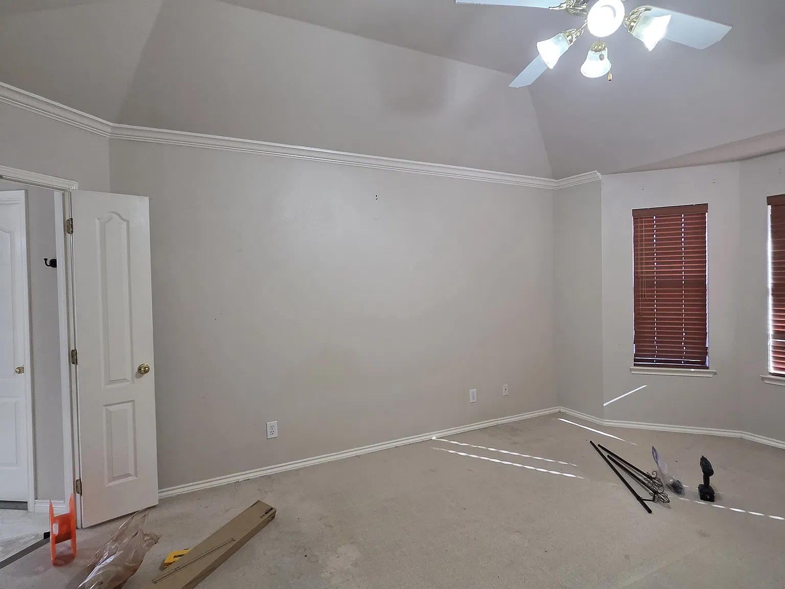 3 bed, 2337 sqft, $2,500 — Photo 3