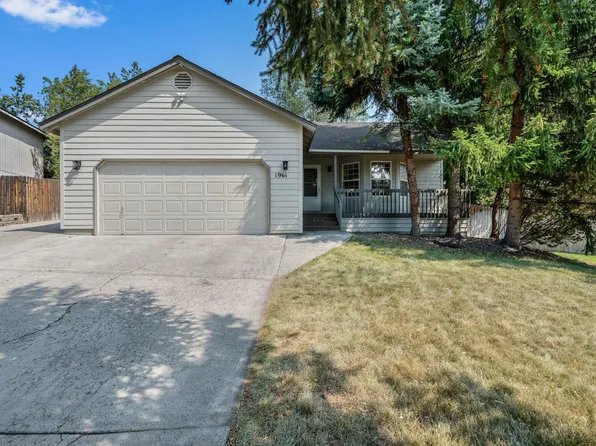 1961 NE Windy Tree Ct, Bend, OR 97701