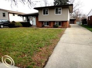 5465 Academy St, Dearborn Heights, MI 48125