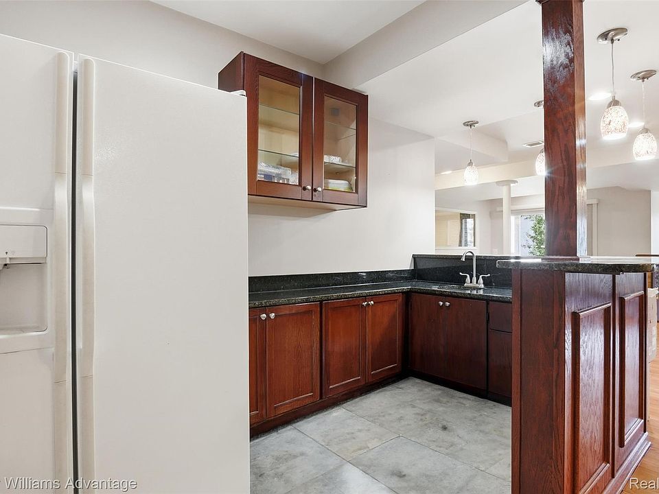 17012 Algonquin Dr, photo 29