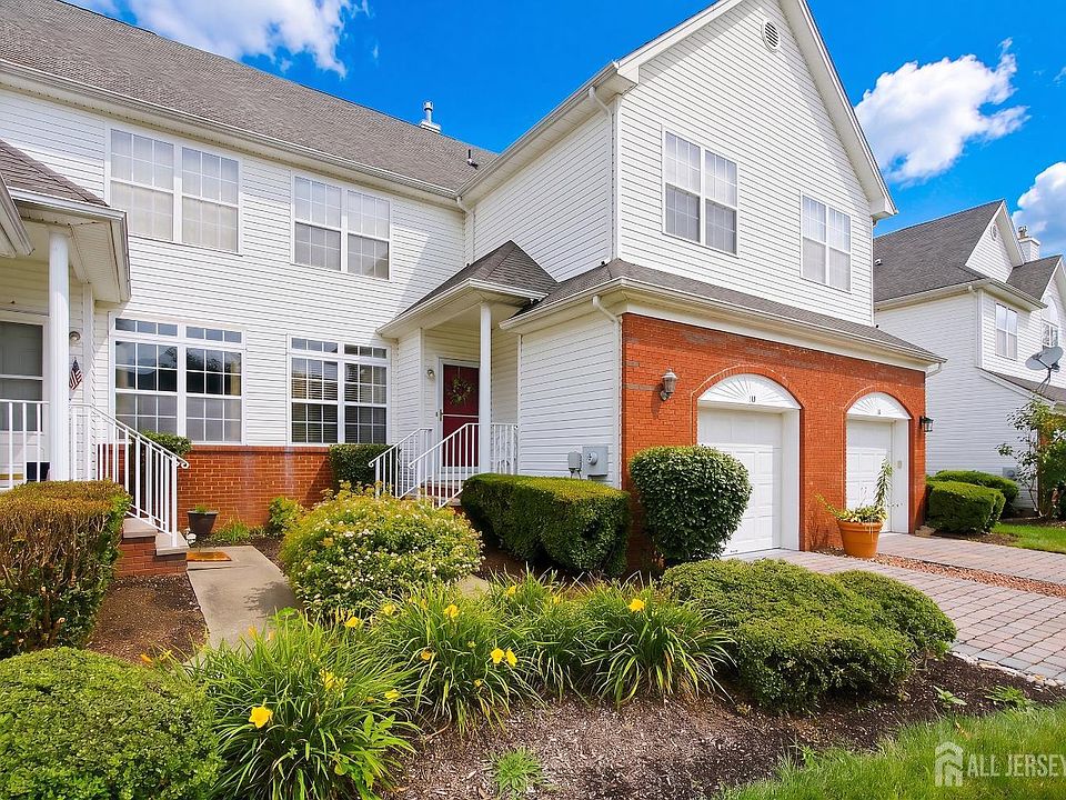 1st image of 10 Wordsworth Ct