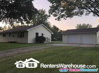 703 9th St NW, Buffalo, MN 55313