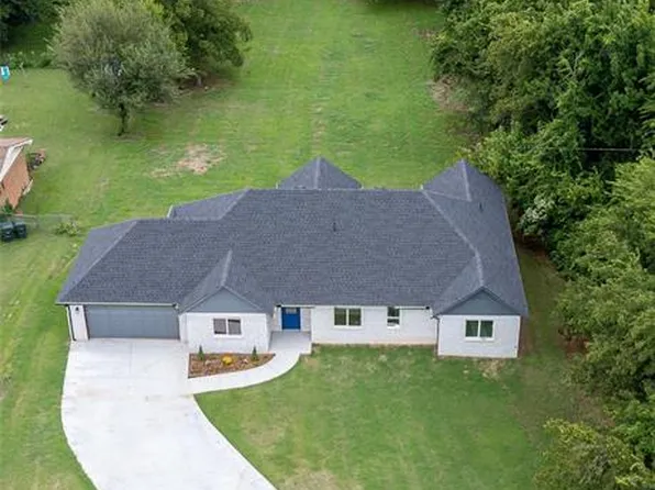 9717 NW 10th St, Oklahoma City, OK 73130