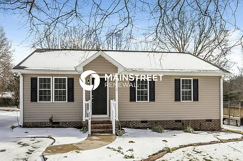 206 N Wyrick St Photo 1