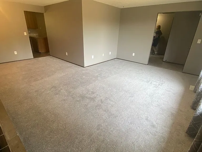 1335 Woodglen St NE — Photo 14