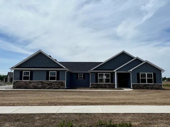 1002 Garber Dr, North Manchester, IN 46962