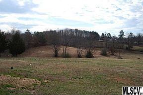 1st image of 153 Frog Hollow Ln