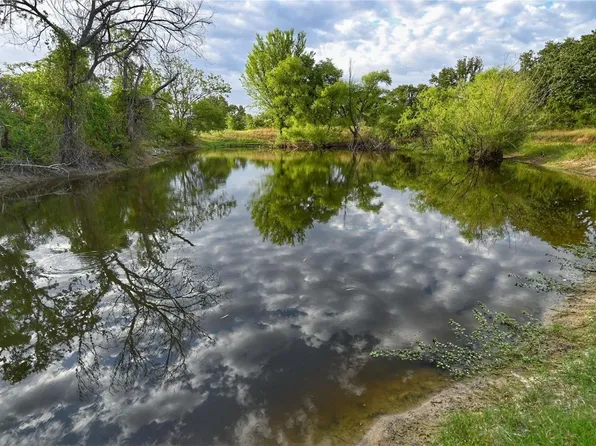 1584 Well Service Rd, Bowie, TX 76230