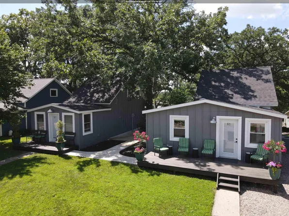57/61 Dewey St, Arnolds Park, IA 51331