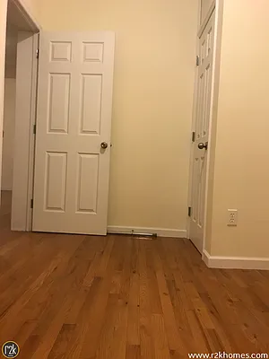 Rented by Realty 2000 Corp | media 27