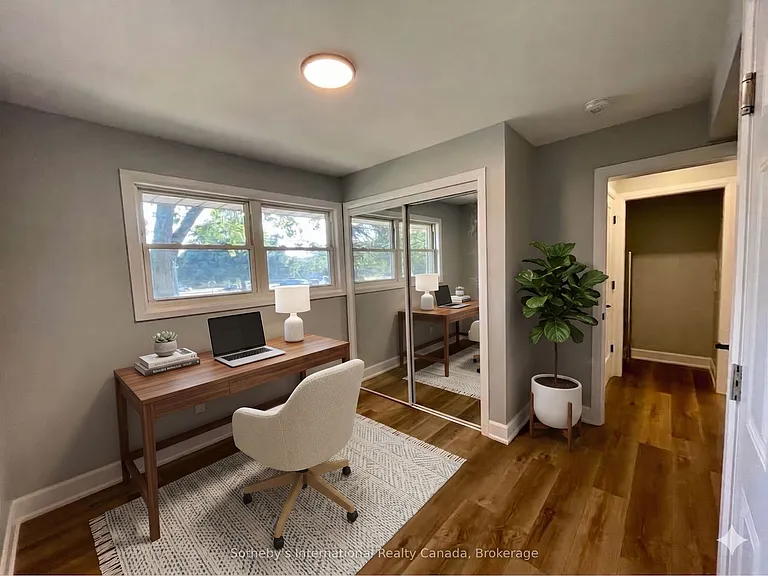 39 Silvercreek Pkwy N #MAIN LEVEL — Photo 9