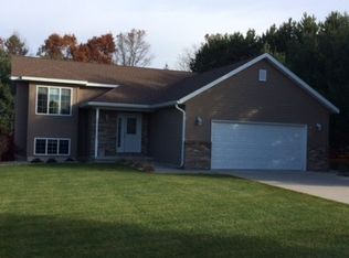 3617 Gray Log Ln, Stevens Point, WI 54482
