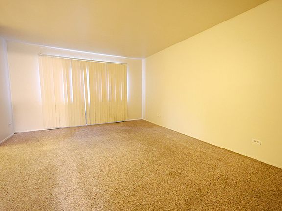 3rd image of 2107 W 171st St Unit 1