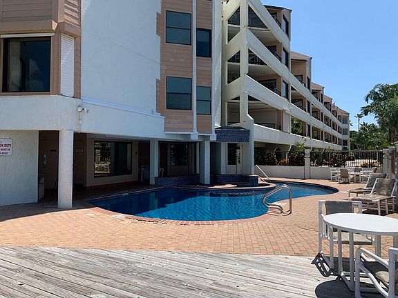 3rd image of 220 W Cora Lee Dr #207