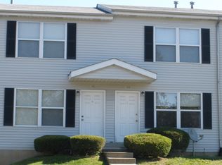 1662 Meyer Dr, Saint Charles, MO 63303
