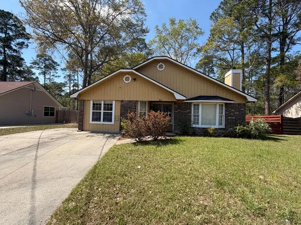 812 Ridgewood Way, Hinesville, GA 31313