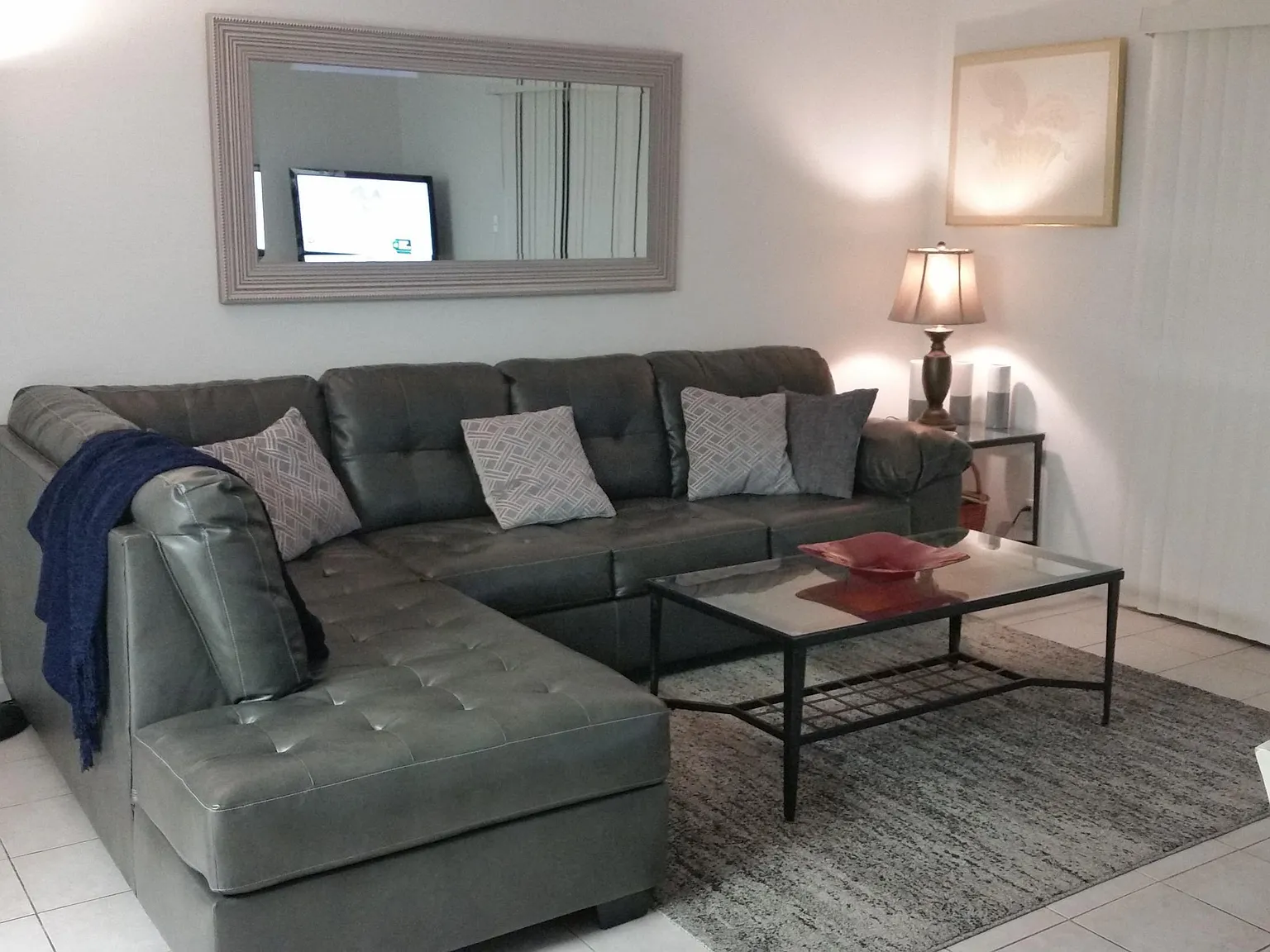3 bed, 2.0 bath, 1415 sqft, $2,450 — Photo 2